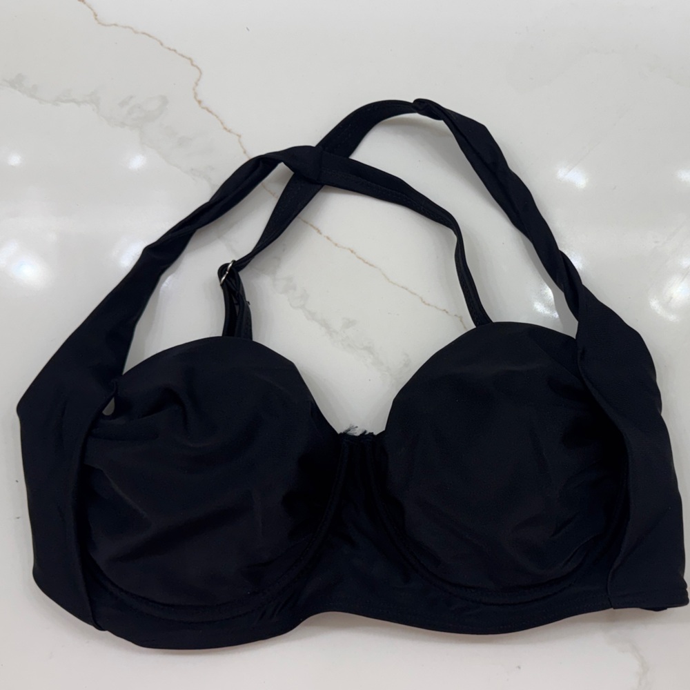 NWOT Black Women's Molded Cup Bra - Classic Support